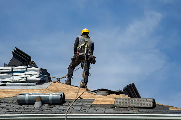 Professional Roofing technician working in Richwood, TX